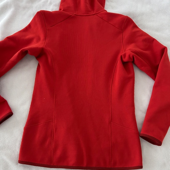 Arc'Teryx Women's Zippered Hooded Fleece Jacket in XS. - Picture 8 of 13